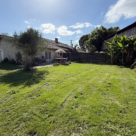 Maison à La Campagne Avec Piscine Privée Et Balnéo Sendets (Gironde)